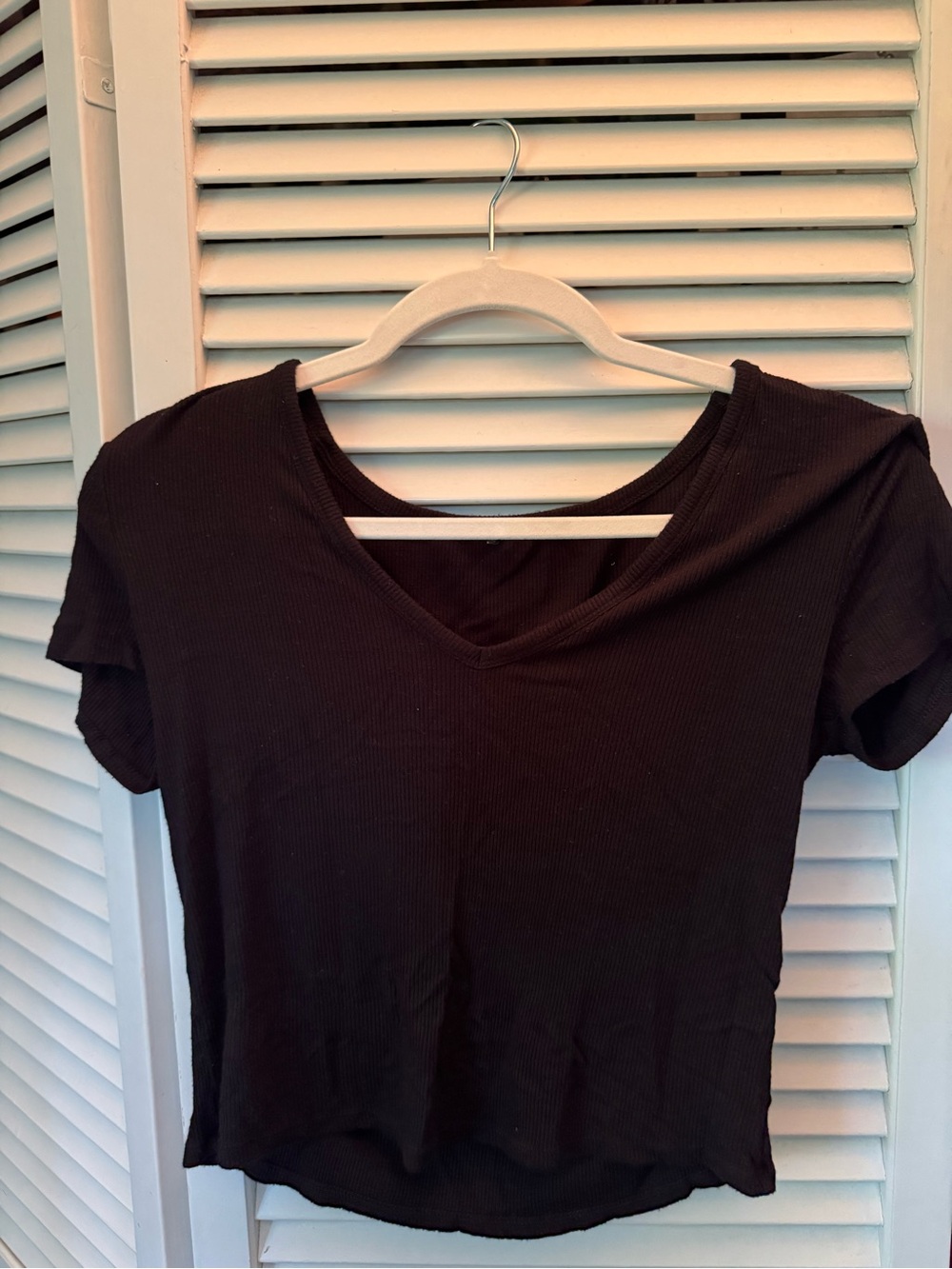 Women's V-Neck Short Sleeve Top - Black